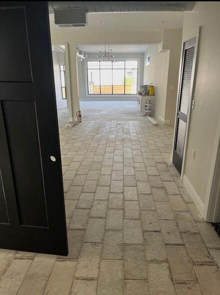 More Photos Of 1110 Logan St, Louisville Storefront Retail Residential For Sale