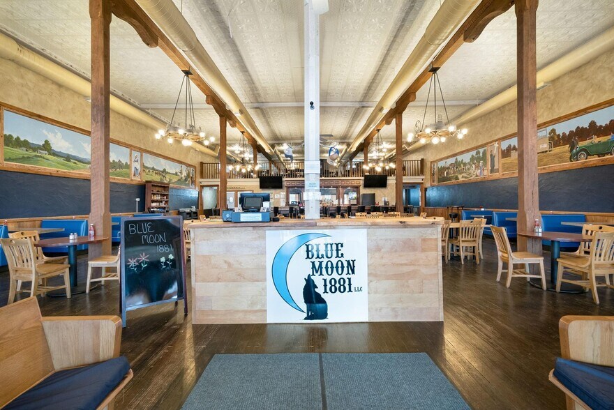 More Photos Of 100 N Texas St, De Leon Storefront Retail Office For Sale