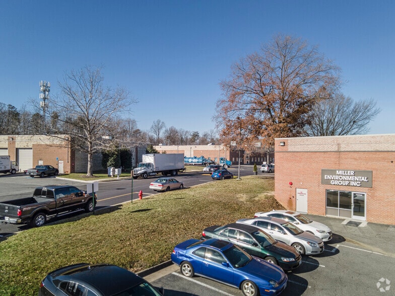 More Photos Of 7401-7403 Lockport Pl, Lorton Unknown For Lease