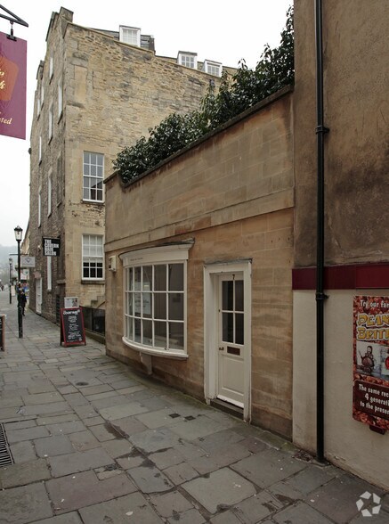 More Photos Of 7 North Parade Passage, Bath Storefront For Lease