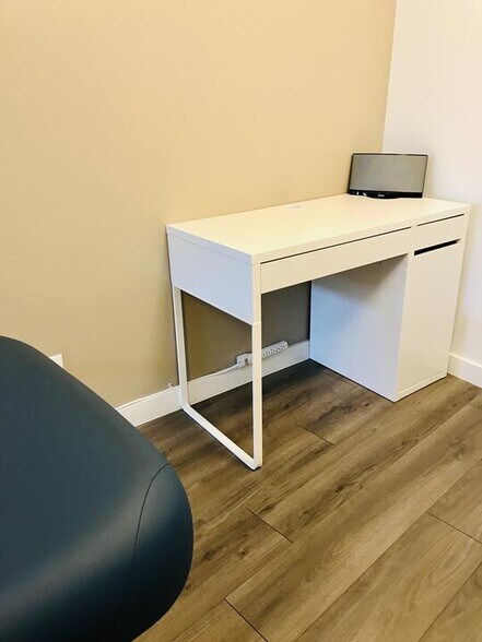 More Photos Of 989 Nelson St, Vancouver Apartments For Sale