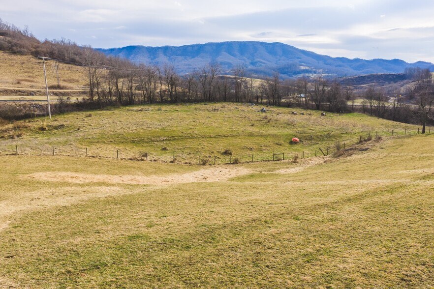 More Photos Of 230 Barn Ave, North Tazewell Land For Sale