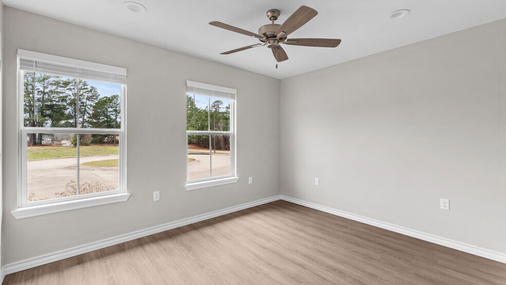 More Photos Of 6702 University Ave, Texarkana Apartments For Sale