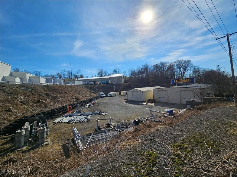 More Photos Of 1344 Cove Rd, Weirton Flex For Lease