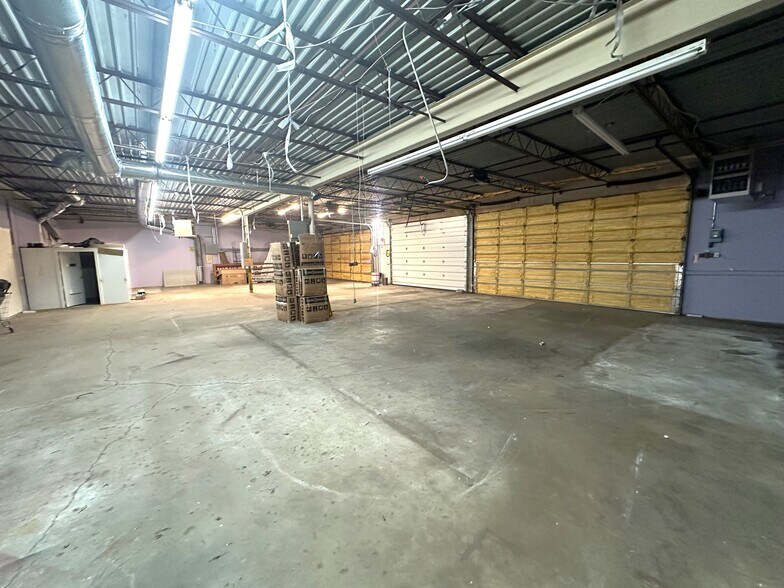 More Photos Of 1219-1223 N Broadway Ave, Moore General Retail For Lease