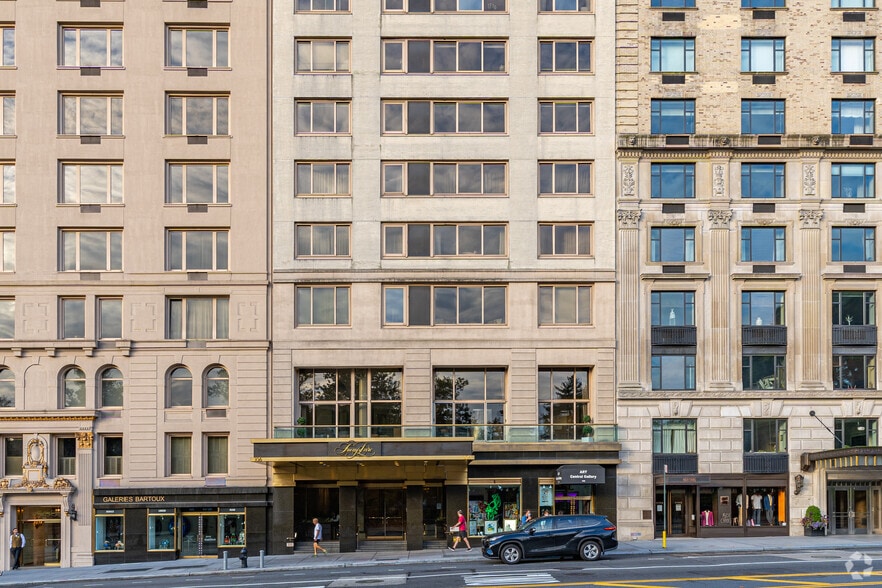 More Photos Of 106 Central Park S, New York Apartments For Lease