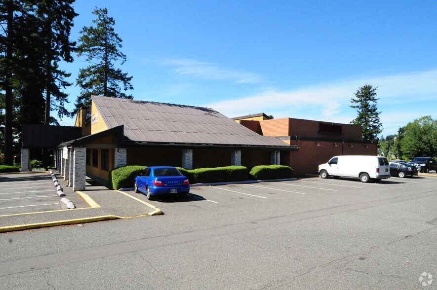 More Photos Of 2400 S 320th St, Federal Way Restaurant For Lease
