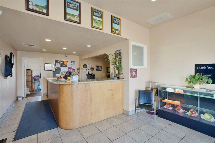 More Photos Of 2505 Devpar Ct, Antioch Auto Repair For Sale