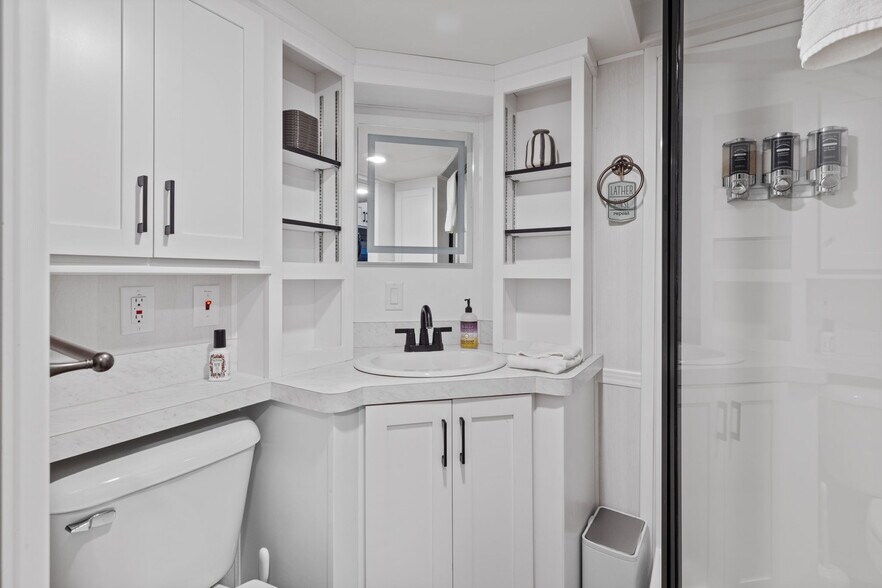 More Photos Of 88840 Highway 3 N, Saint Maries Hotel For Sale