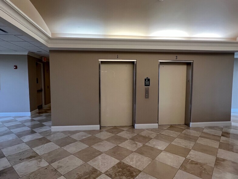 More Photos Of 6735 Conroy Windermere Rd, Orlando Medical For Sale
