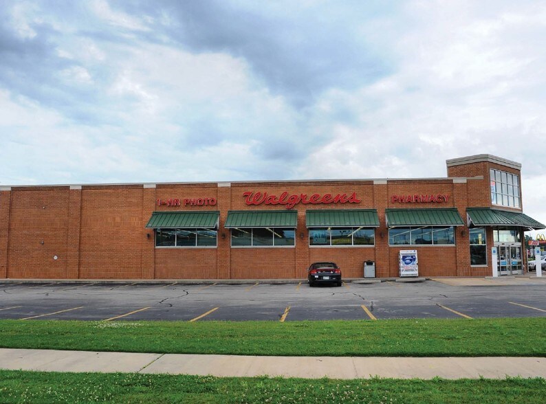 More Photos Of 950 Highway 51 N, Covington Drugstore For Sale