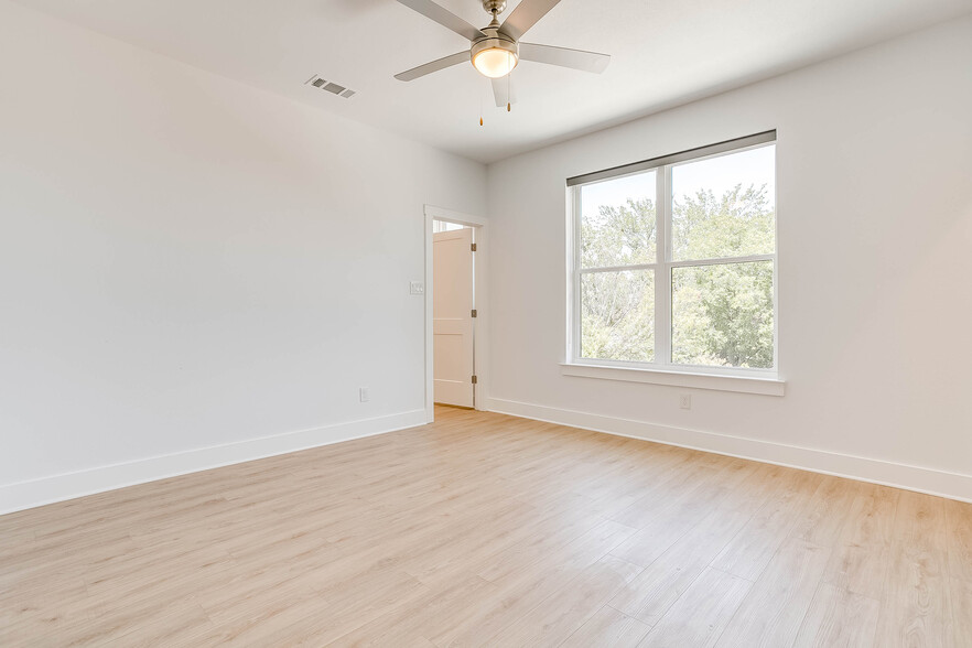 More Photos Of , Fort Worth Multifamily For Sale