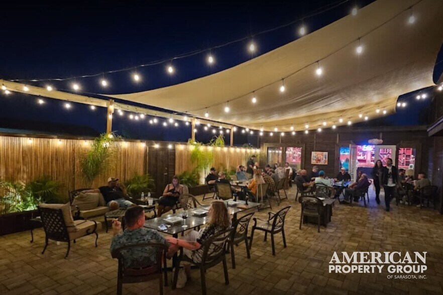 More Photos Of 4571 Clark Rd, Sarasota Restaurant For Sale