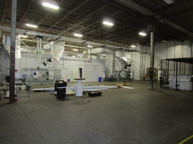 More Photos Of 554 S Center St, Adrian Industrial For Lease