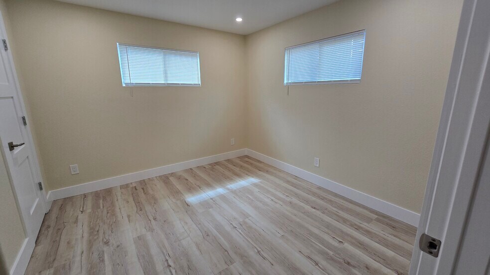 More Photos Of , Houston Multifamily For Sale