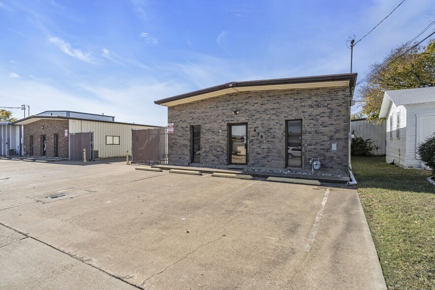 Primary Photo Of 619 Hembry St, Lewisville Warehouse For Lease