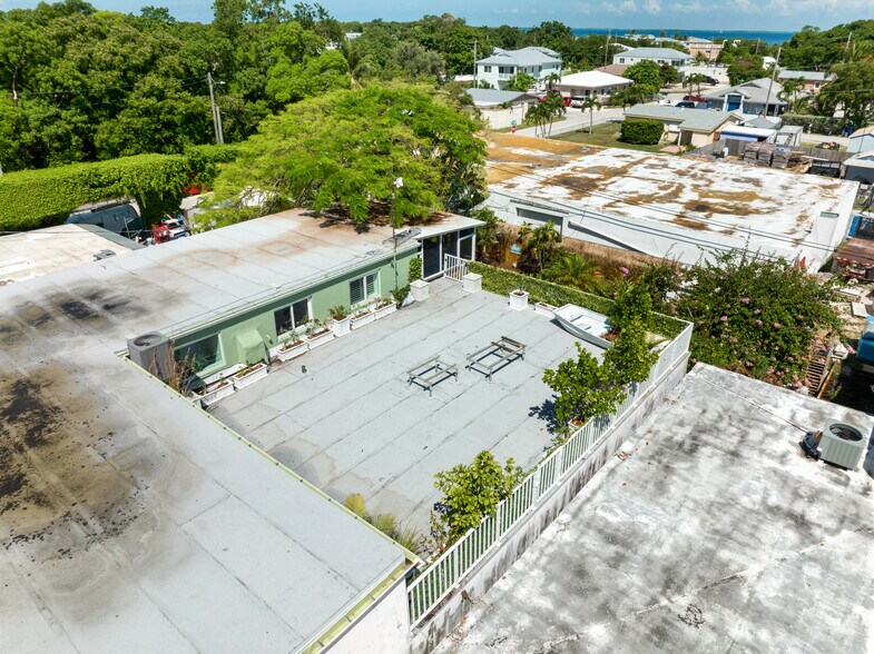 More Photos Of 100636 Overseas Hwy, Key Largo Storefront Retail Residential For Sale
