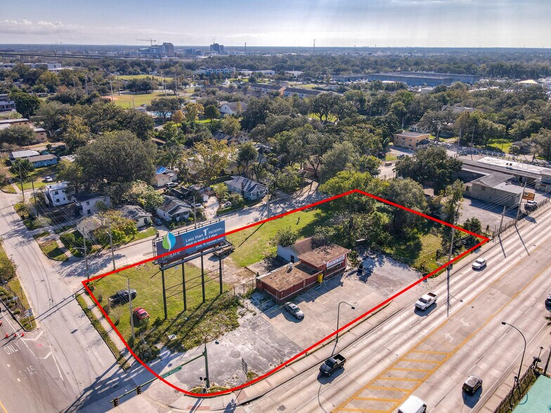 More Photos Of 707 S Orange Blossom Trl, Orlando Storefront For Sale