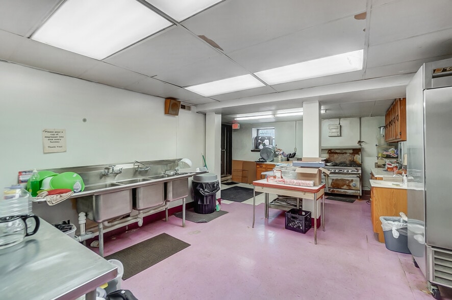 More Photos Of 3549 Reading Rd, Cincinnati Religious Facility For Sale