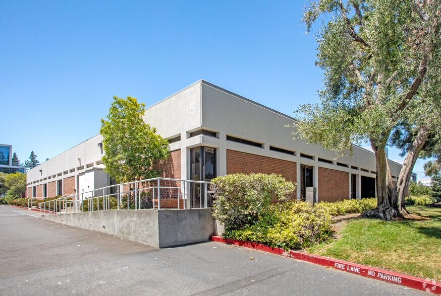 More Photos Of 928-930 Benecia Ave, Sunnyvale Research And Development For Lease