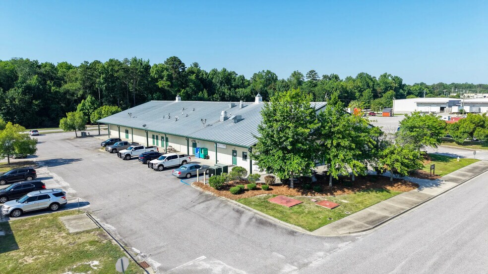 More Photos Of 322 Little Brooke Ln, West Columbia General Retail For Lease