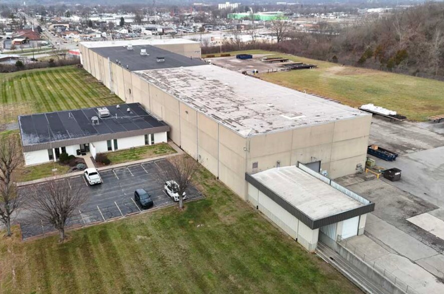 More Photos Of 2175 Schlichter Dr, Hamilton Manufacturing For Lease