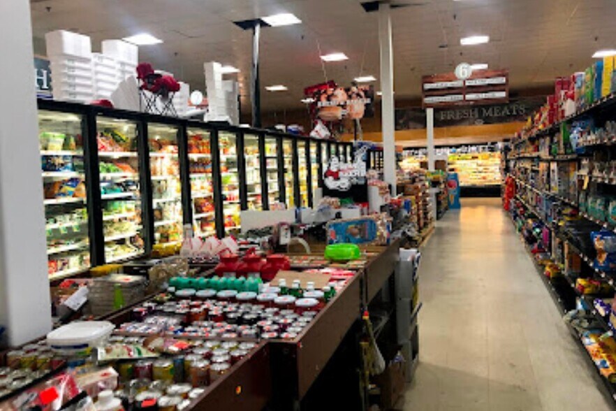 More Photos Of 501 W Harford St, Milford Freestanding For Lease