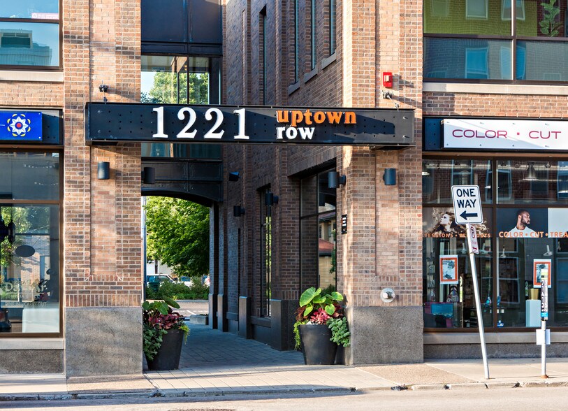 More Photos Of 1221 W Lake St, Minneapolis Storefront Retail Office For Sale