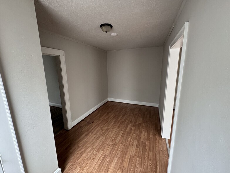 More Photos Of 305 Fife St, Thomasville Apartments For Sale