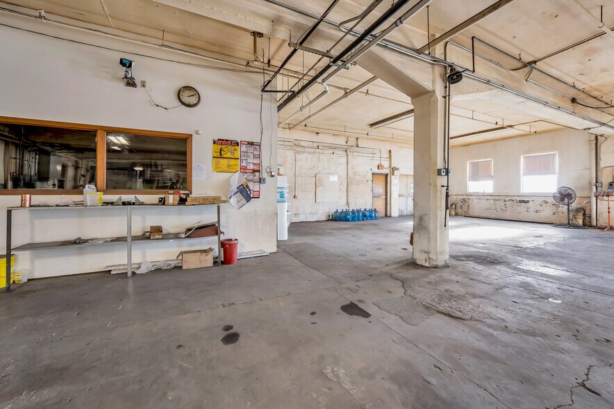 More Photos Of 373 High St, Wilkes Barre Manufacturing For Lease