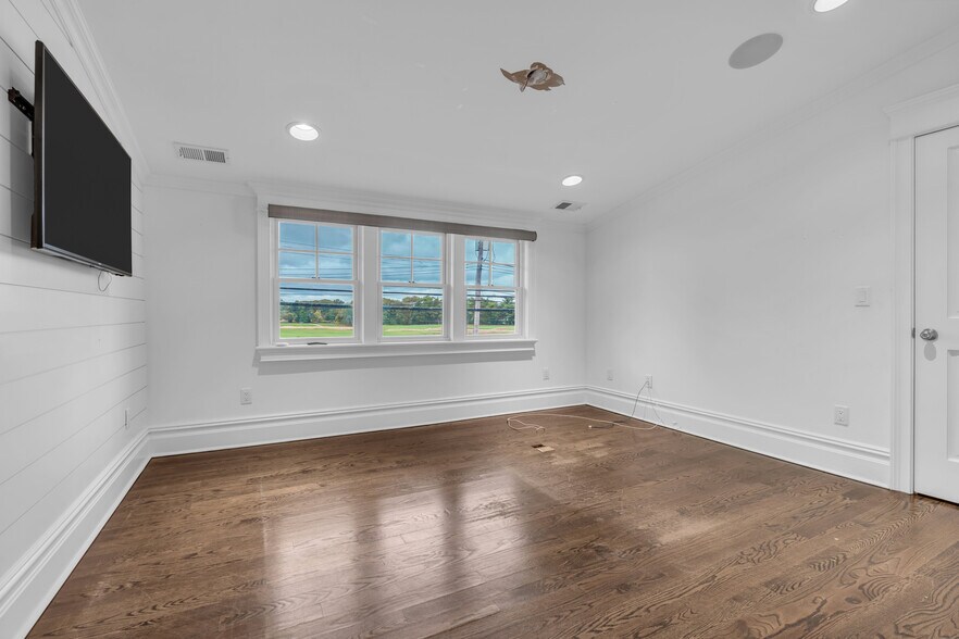 More Photos Of 804 State Route 71, Spring Lake Office Residential For Lease