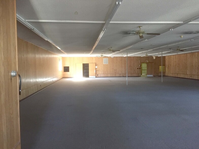 More Photos Of 216 W Chicago St, Jonesville Office For Sale