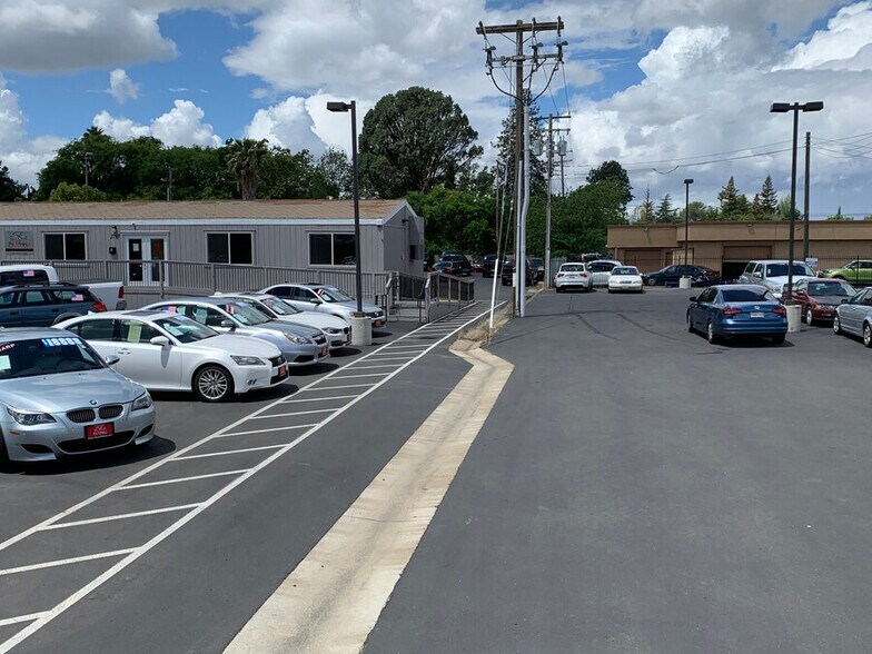 More Photos Of 2797 Fulton Ave, Sacramento Auto Dealership For Sale