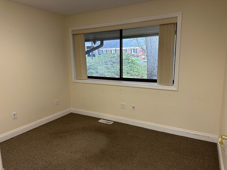 More Photos Of 640 Belle Terre Rd, Port Jefferson Medical For Lease