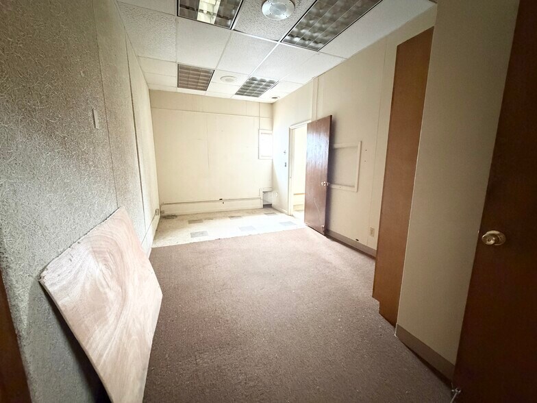 More Photos Of 55 N Main St, Hornell Distribution For Sale