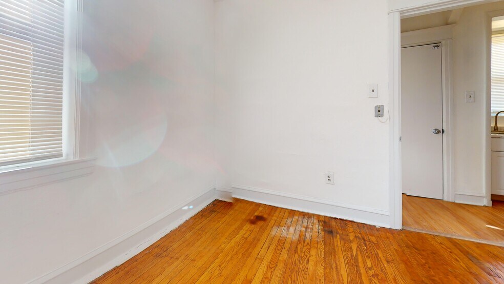 More Photos Of 222 W Chew Ave, Philadelphia Apartments For Sale