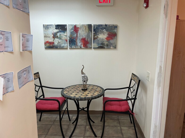 More Photos Of 1057 Main St, Hellertown Office For Sale