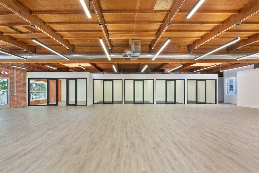 More Photos Of 1524 Cloverfield Blvd, Santa Monica Loft Creative Space For Lease