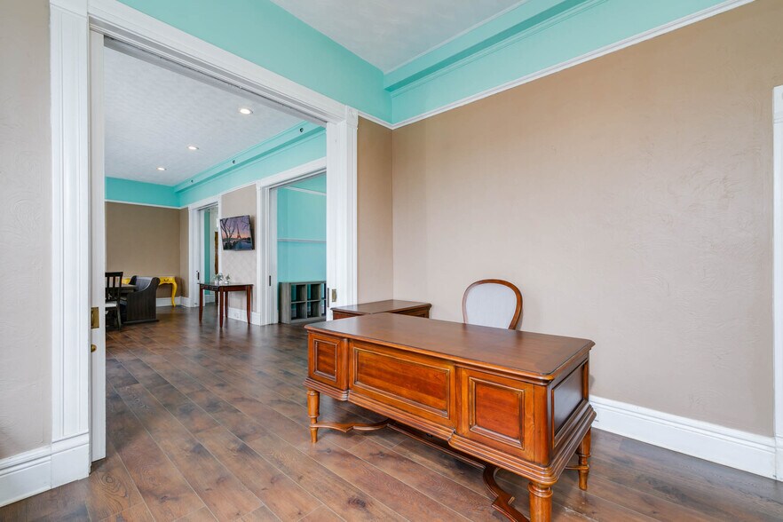 More Photos Of 961 W Holt Blvd, Ontario Medical For Sale