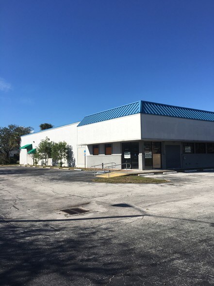More Photos Of 725 S US Highway 1, Fort Pierce Freestanding For Lease