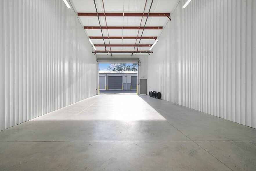More Photos Of 757 Saint Johns Bluff Rd N, Jacksonville Warehouse For Sale