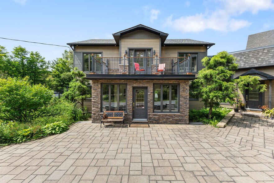 More Photos Of 57 Rue Allan, Brownsburg-chatham Apartments For Sale