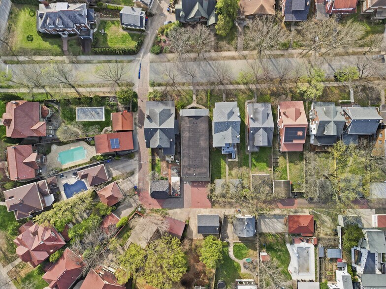 More Photos Of 2189 Baringer Ave, Louisville Apartments For Sale