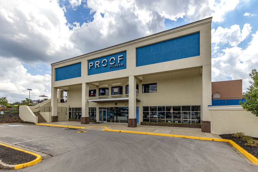 41014191 Tates Creek Centre Dr, Lexington, KY 40517 For Lease