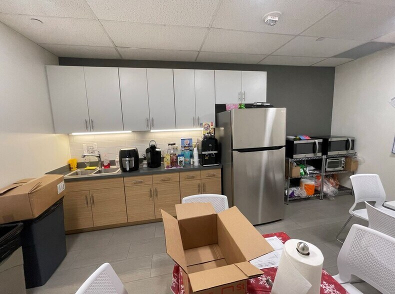 More Photos Of 1201 Elm St, Dallas Office For Lease