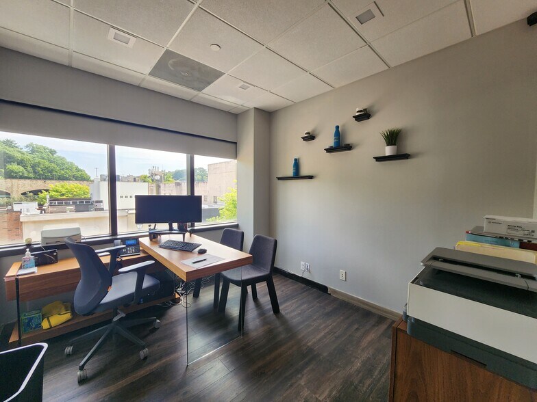 More Photos Of 3 School St, Glen Cove Medical For Sale