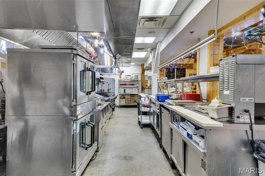 More Photos Of 110 Old Meramec Station Rd, Ballwin Restaurant For Sale
