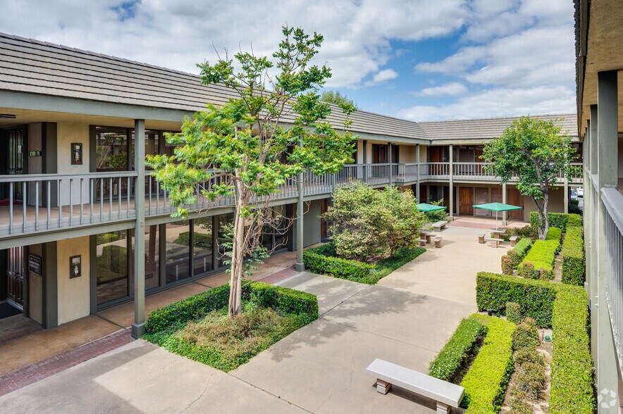 More Photos Of 17671 Irvine Blvd, Tustin Office For Lease