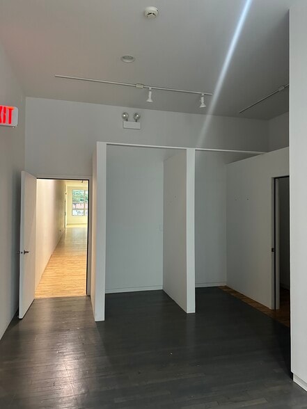 More Photos Of 835 W Washington Blvd, Chicago Unknown For Lease