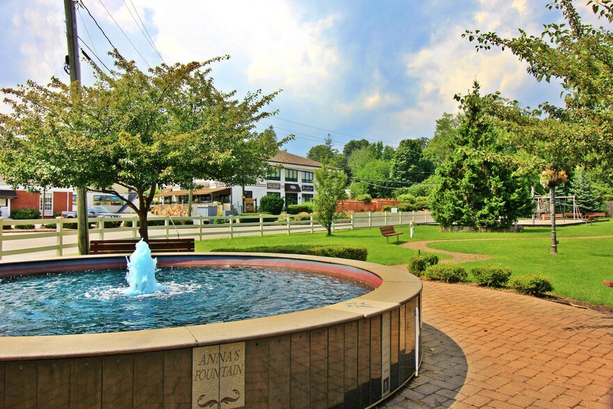 More Photos Of 947 S Lake Blvd, Mahopac Restaurant For Sale